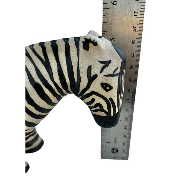 Handcrafted Anthropology Retired Zebra Ceramic Planter by Leah Reena Goren GUC - Picture 8 of 11